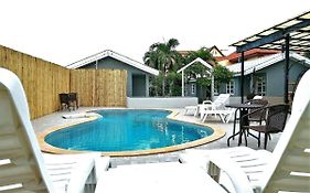 1715 House Caff Resort Phuket